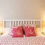 Charming 2-Bedroom Apartment In The City Centre